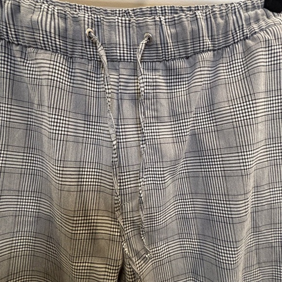 H&M Plaid Pants - Picture 2 of 3